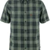 Fjällräven Fjällräven Övik Travel SS Shirt Men, Blauw 2 Fjällräven Fjällräven Övik Travel SS Shirt Men, Blauw -Sport- En Outdoorkleding fjaellraeven oevik travel ss shirt men dark navy 1