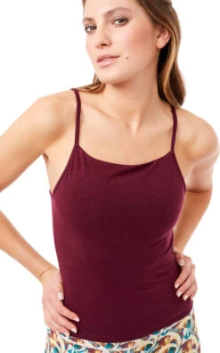 MANDALA High Necked Top Dames, Rood