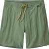 Patagonia Wavefarer Hybrid Walk Shorts 18" Men, Groen 1 Patagonia Wavefarer Hybrid Walk Shorts 18" Men, Groen -Sport- En Outdoorkleding patagonia wavefarer hybrid walk shorts 18 men sedge green 1