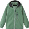 Reima Vantti Softshell Jas Kinderen, Groen 2 Reima Vantti Softshell Jas Kinderen, Groen -Sport- En Outdoorkleding reima vantti softshell jacket kids green clay 1